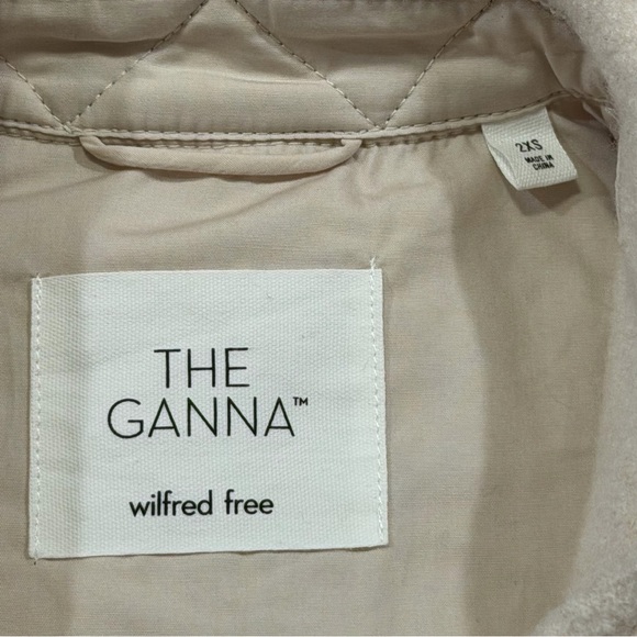 Wilfred Free Aritzia XXS Beige The Ganna Wool Cropped Jacket Button Pockets - Picture 3 of 6